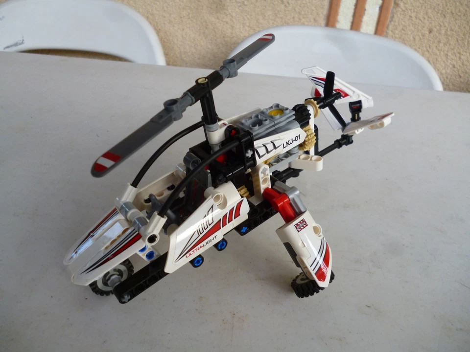 LEGO TECHNIC LOT - Photo 3/4