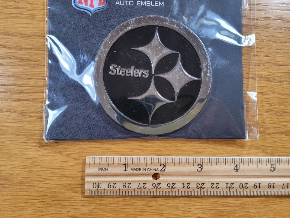 PITTSBURGH STEELERS Negro y Cromo 3D Heavy Metal NFL Automotriz Calcomanía Emblema Foto 3 de 4