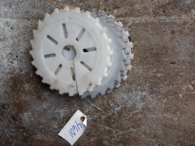 (4) Placas plantadoras de plástico International Harvester parte # 485472R1 etiqueta #4602 Foto 4 de 4