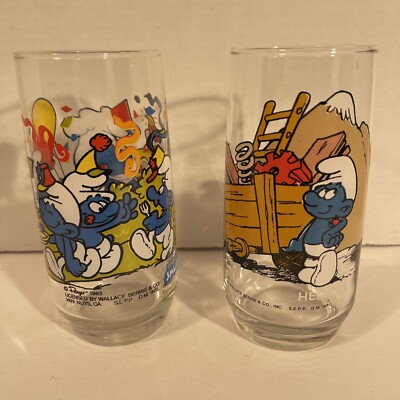 Vintage 1982 & 1983 Peyo Smurf Glasses Set of 2 Collective Glasses