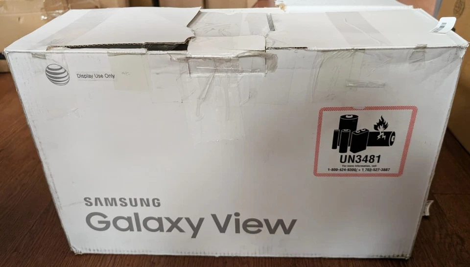 Samsung Galaxy View (2015) T677  64GB, Wi-Fi + Cellular (AT&T Unlocked) 18.4" - Image 2 of 4