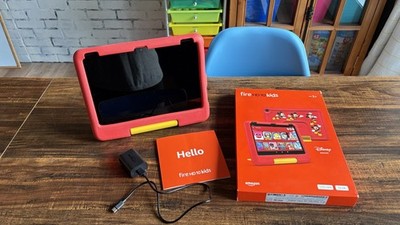 Mickey Mouse Amazon Fire HD 10 (9th Generation) 32GB, Wi-Fi, 10.1in - Black