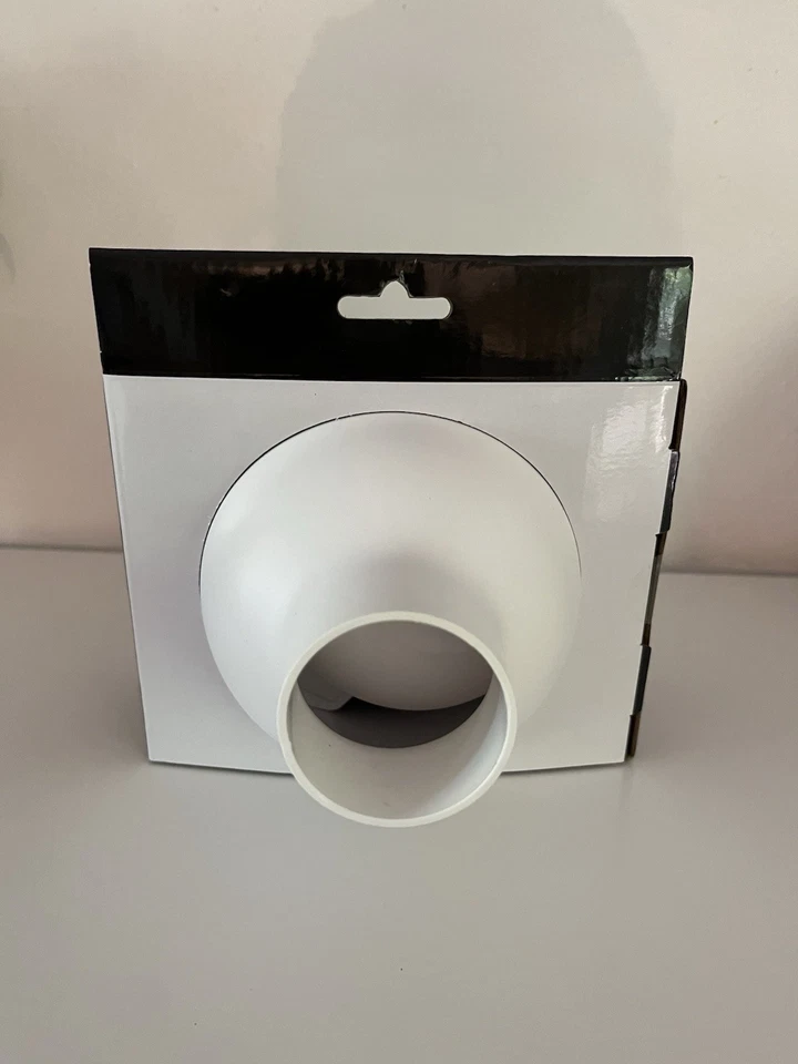 NEW KitchenAid 5 Piece Funnel Set, 3” 4” 5” With Removable Strainer And Spout - Image 2 of 4