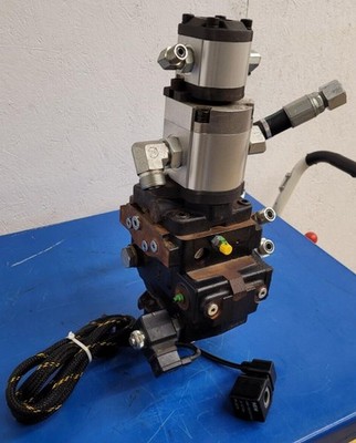 Poclain Hydraulics B47581S 3x Hydraulic Pump Stack CCW Rotation D2