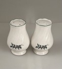 NIKKO HAPPY HOLIDAYS CHRISTMASTIME SALT PEPPER SHAKERS HOLLY — photo 1