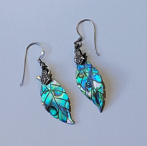 Vintage Sterling Silver Abalone Shell Detailed Leaf Pierced Hook Dangle Earrings - Picture 2 of 8