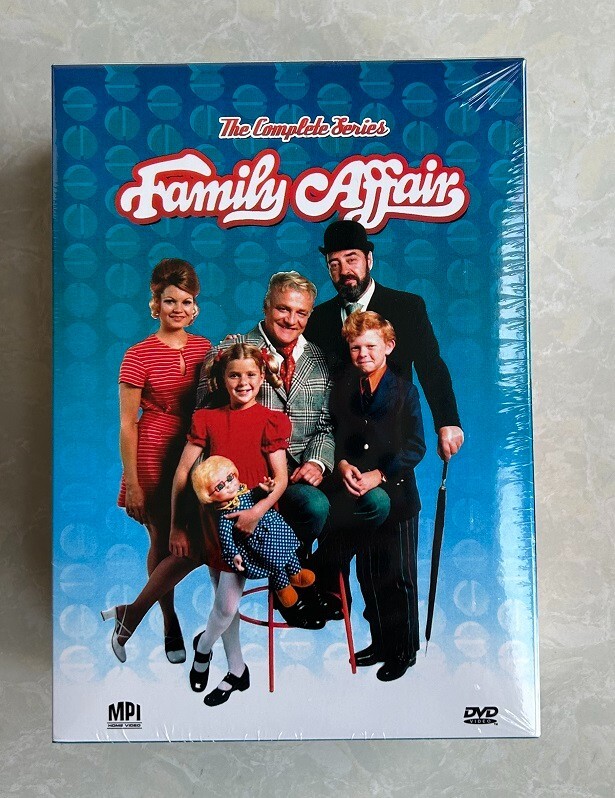 その他 Family Affair: Complete Series [DVD] Family Affair - The Complete Series (DVD, 2008, 24-Disc Set