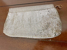 Vintage Whiting Davis Co. Art Noveau Style Silver Tone Mesh Evening Bag Purse