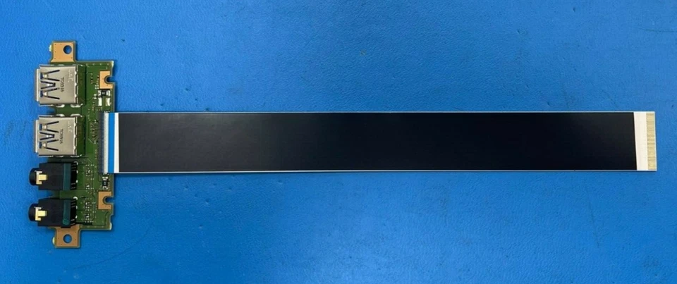 FUJITSU LIFEBOOK E554  AUDIO USB 3.0 PCB BOARD PLUS CABLE RIBBON - Image 2 of 4