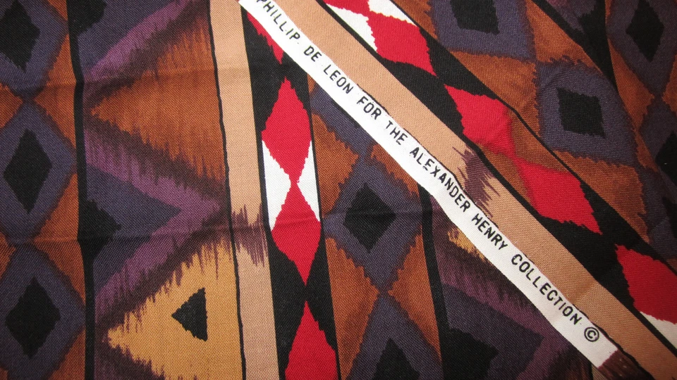 Tela estilo suroeste a rayas Phillip de Leon ALEXANDER HENRY POR Foto 3 de 4