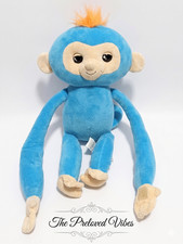 Fingerlings HUGS Boris Blue Advanced Interactive Plush Baby Monkey