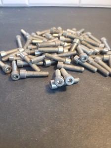 1/4 - 20 Course 1' Stainless Steel Allen Head Hardware 80 Pieces