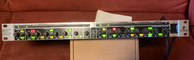 Behringer MDX1600 AUTOCOM Pro-XL 2-Ch Compressor Limiter De-Esser Studio