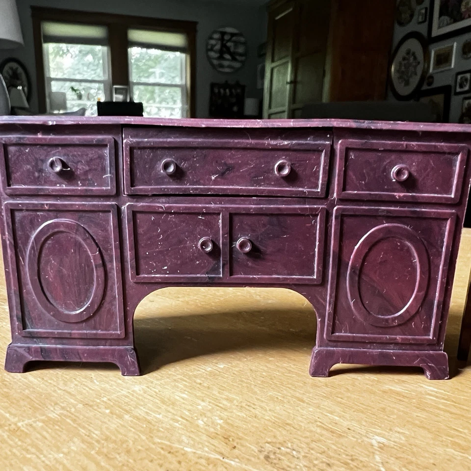 3 PIEZAS De Colección PLÁSTICO DURO Renwal MUEBLES PARA CASA DE MUÑECAS PEQUEÑO BUFFET Y 2 Sillas Foto 2 de 4