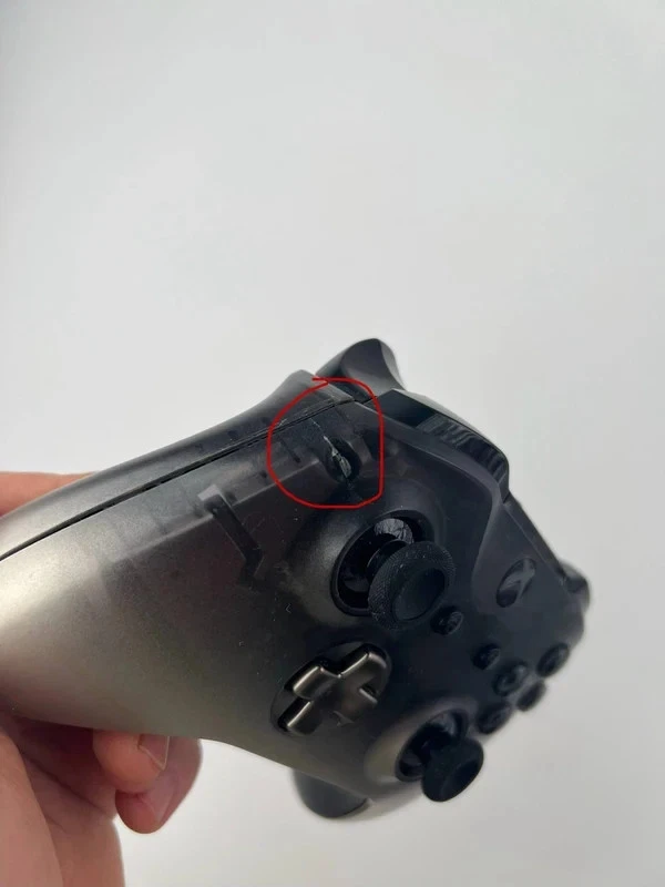 Controller Xbox One Joypad Wireless per Console Microsoft Originale Phantom Nero - Immagine 4 di 4