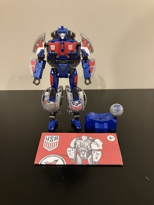 Transformers USA Soccer Breakaway complete Hasbro Collaborative Generations