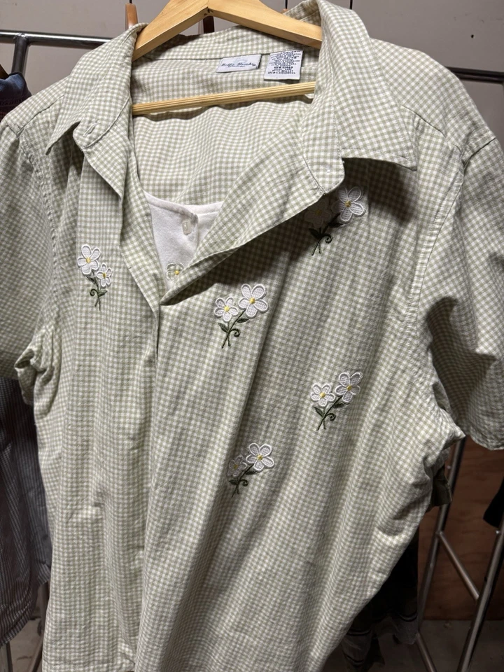 LOTE 8 Blusa Bobbie Brooks Mujer Talla Grande 26W/28W Bordada Top Camisa De Colección Foto 4 de 4