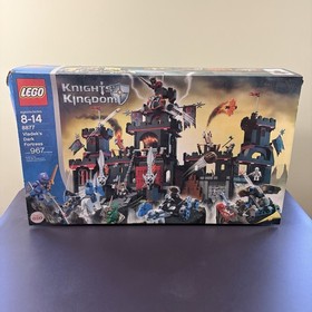 LEGO Knights Kingdom 8877 Vladek's Dark Fortress Incomplete w/ Box & Manual 2005