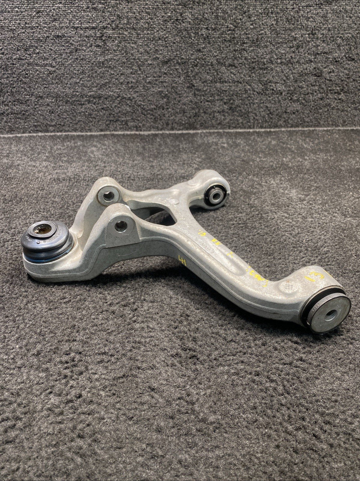 2013 Audi R8 Front Left Upper Control Arm OEM 420407507