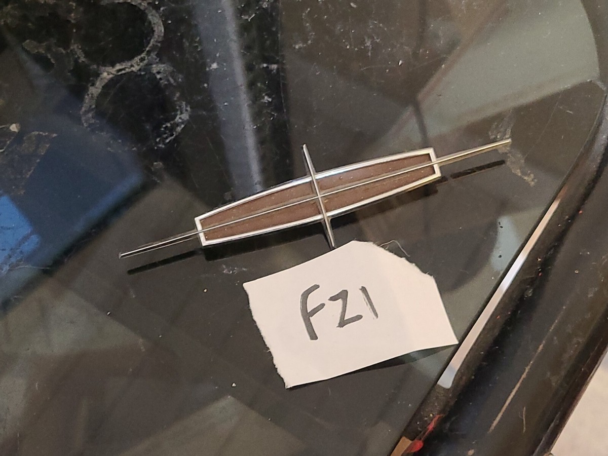 LINCOLN エンブレム メタル製 円形 VINTAGE LINCOLN DOOR PANEL EMBLEM OEM FOMOCO. BIN FZ1 | eBay