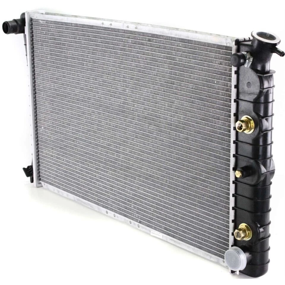 Novo radiador compatível com Buick Chevrolet Oldsmobile 52477739 GM3010318 - Imagem 2 de 4