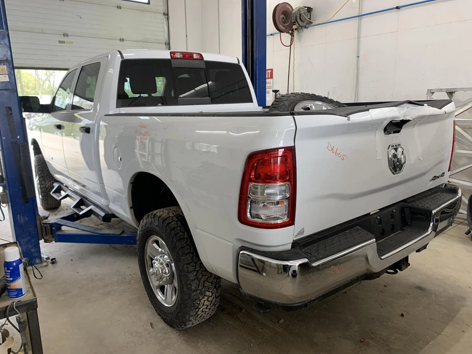 Used Transfer Case Control Module fits: 2021 Ram Dodge 2500 pickup Transfer Case - Image 2 of 4