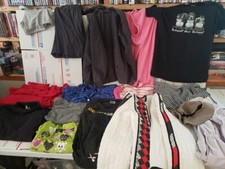 Lot Of 16 Vintage BULK CLOTHING RESELLER WOMENS MENS KIDS TOPS BOTTOMS T4 393