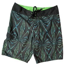 MOSSIMO SUPPLY CO. BLACK GEO DESIGN MENS/ BOARD/ TRUNK / SWIM SHORTS SIZE 34 