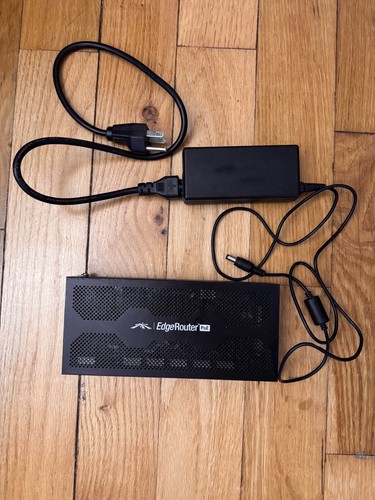 Ubiquiti Networks ERPoe-5 EdgeRouter PoE Router with Pwr Supply