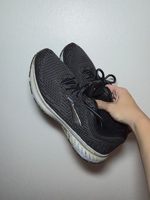 Brooks Knit Running Shoes Medium 10 Womens