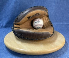 DIAMOND Catcher's Mitt DCM 100 PRO RH Throw, Excellent Condition