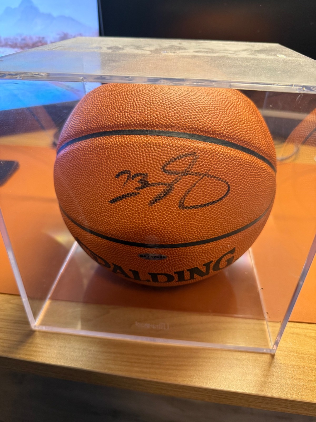 LeBron James Autographed Signed Cleveland Cavaliers Early-Career Spalding Basketball UDA Authenticated 