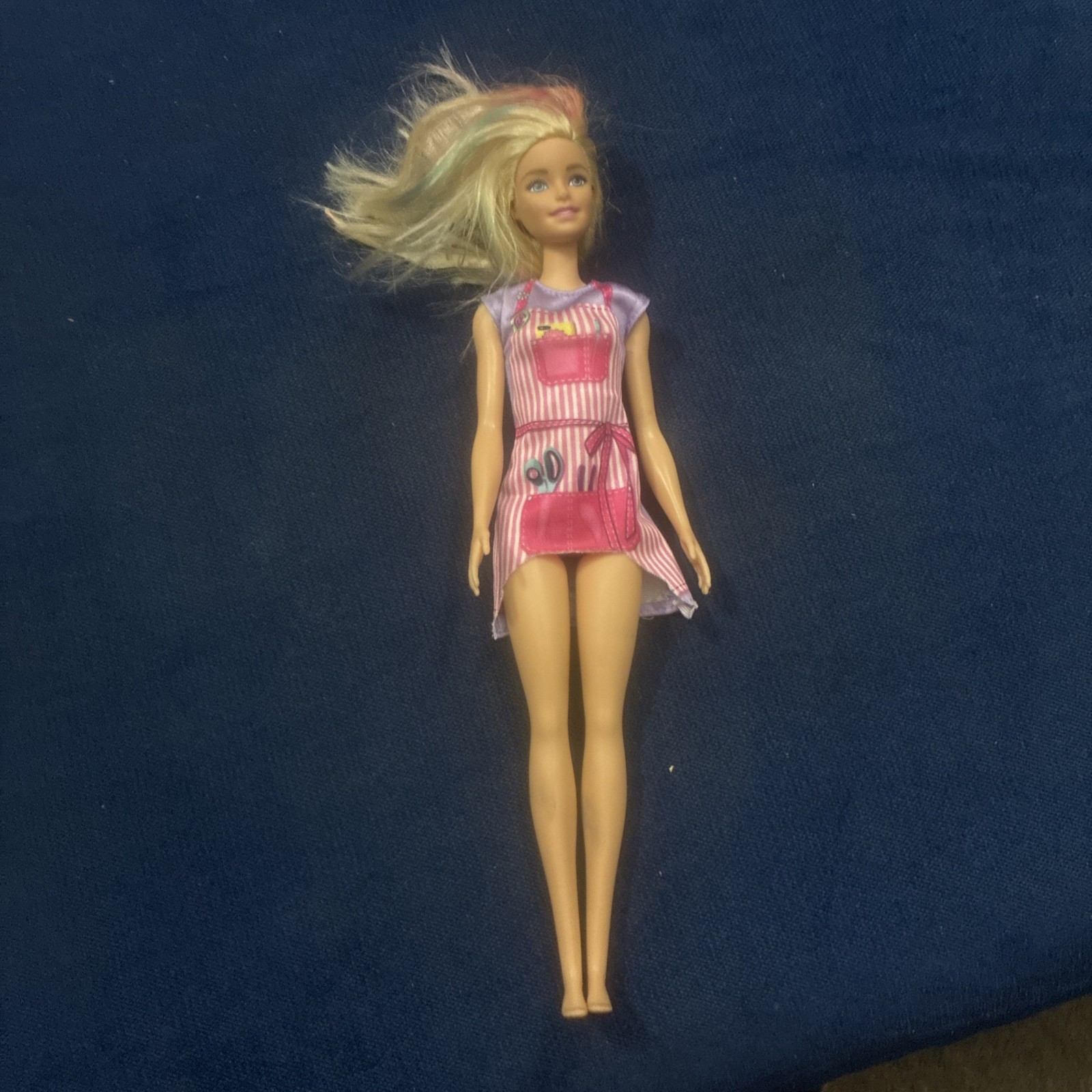 4 Year Old Wonts To Sell Her Barbie 😂