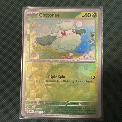 Cottonee (Poke Ball Pattern reverse holo) 007/131 Prismatic Evolutions