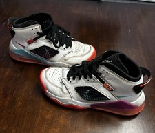 Nike Air Jordan Mars 270 GS 6.5Y Youth White Hyper Violet Total Orange Black