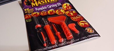 Halloween Pumpkin Carving Kit Pumpkin Masters 2012 17 pieces 12 patterns
