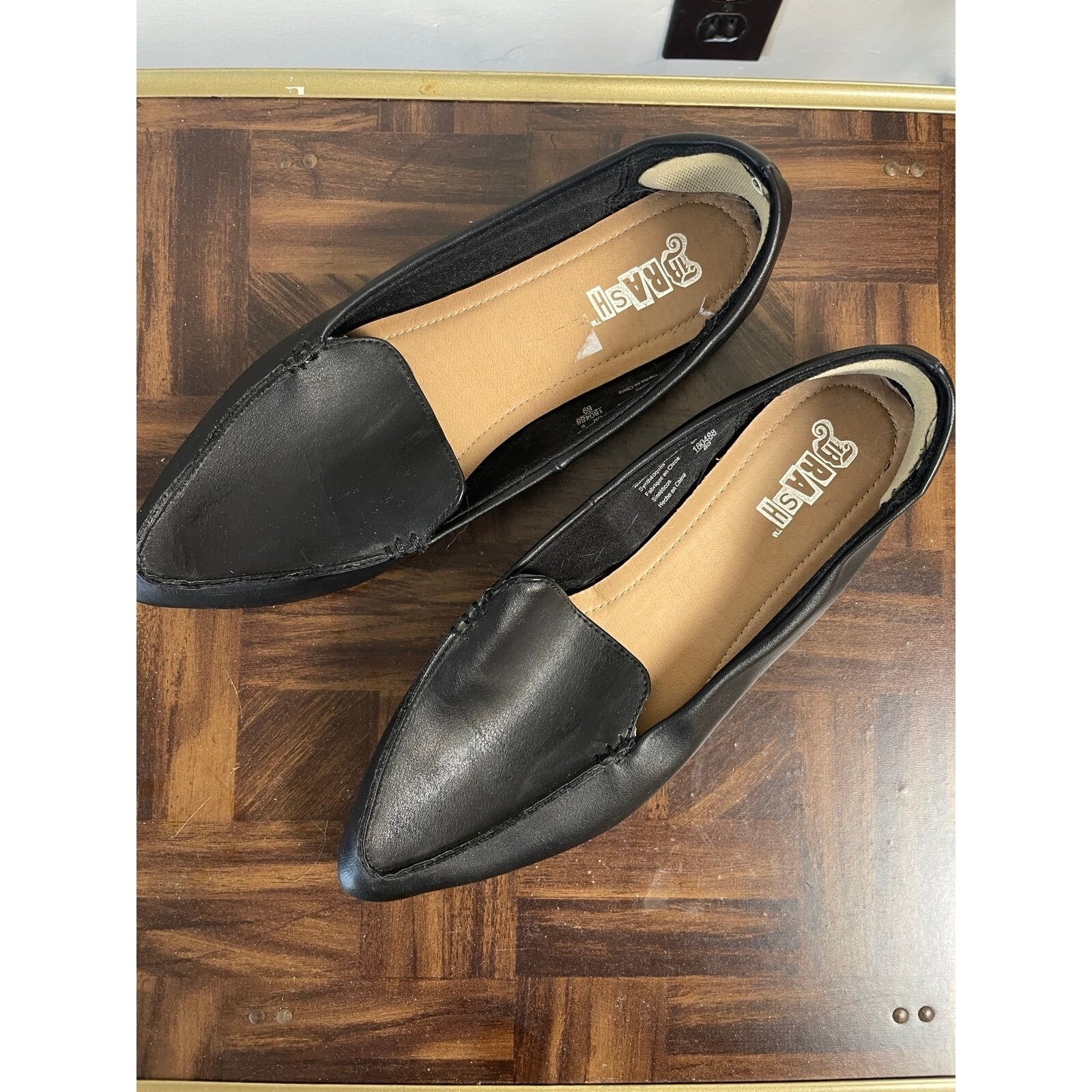 Brash Black Pointed Toe Flats Shoes Faux Suede Pointy Vegan Size 8