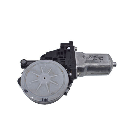 Right Front Door Power Window Regulator Motor MN182352 For L200