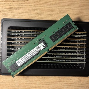 256GB Kit (8x32GB) SK Hynix DDR4-2933 RDIMM ECC Server RAM HMAA4GR7AJR8N-WM Set