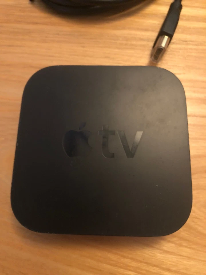 Apple TV (3rd Generation) A1427 HD Media Streamer -- Bundle.- Fully Functional - Image 2 of 4