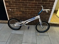 Onza Trials Bike 20 INCH WHEELS COLLECTION ONLY FROM LU7 2PF