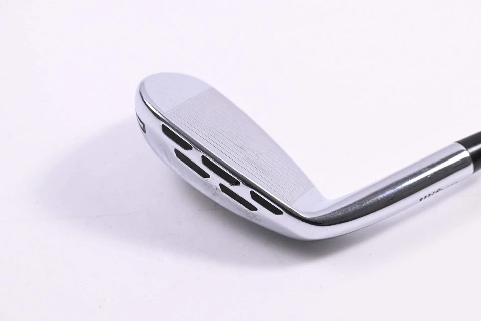 Wilson Staff D7 Pitching Wedge / 44 Degree / X-Flex KBS Tour C-Taper Lite 115 - Image 3 of 4