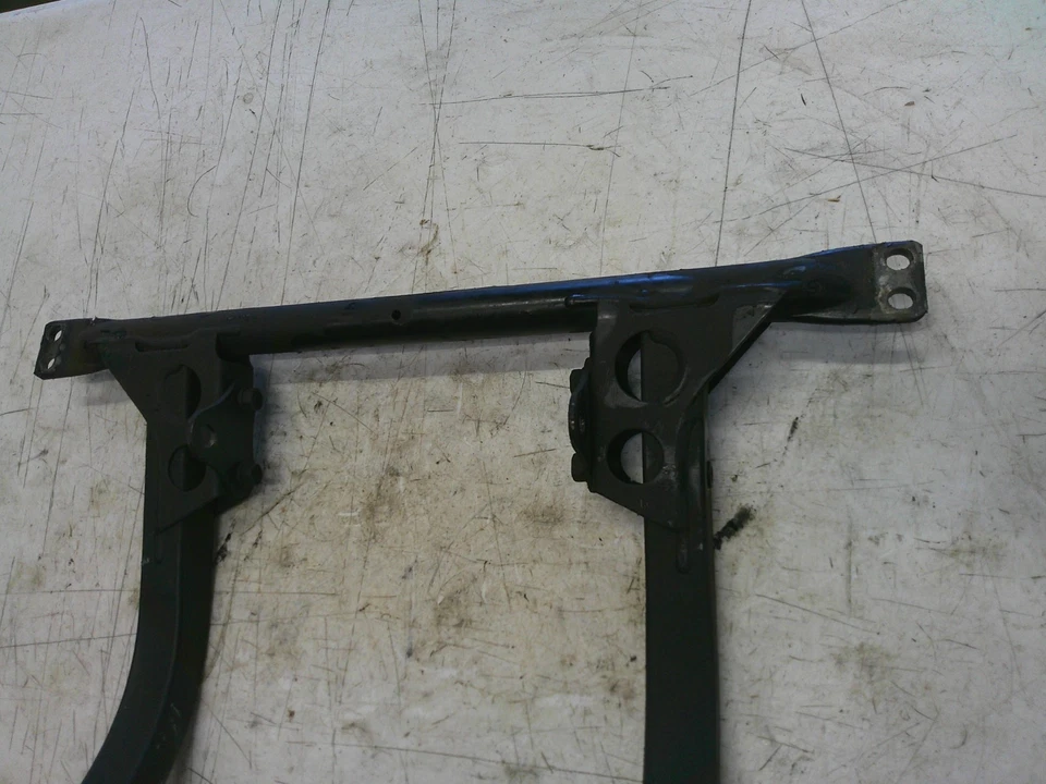 Suzuki Katana 600 GSX600F 2000-2007 chasis subchasis inferior Foto 3 de 4