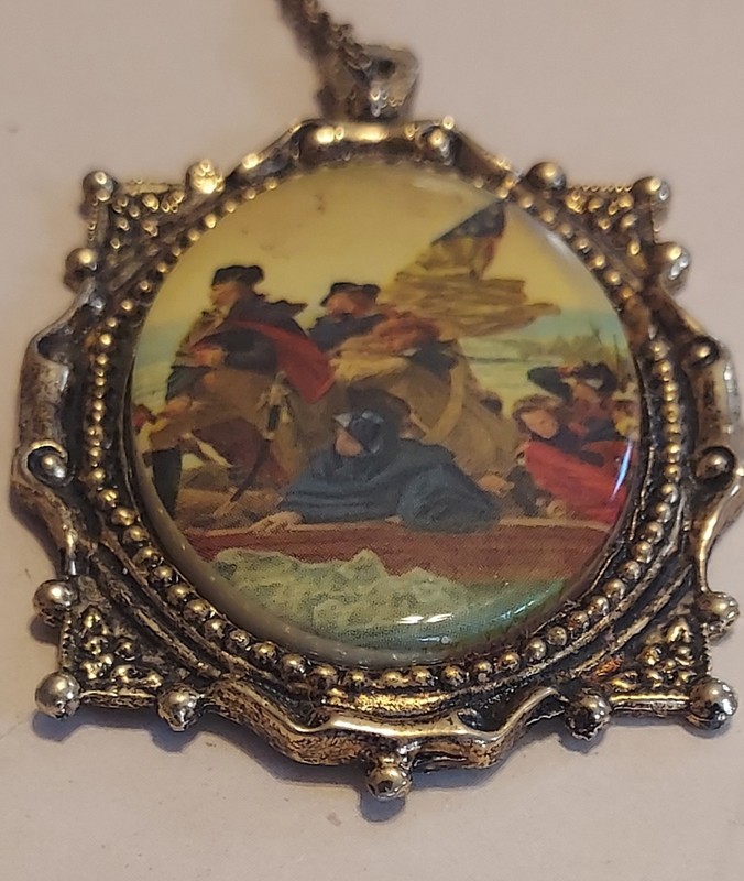 Vtg George Washington Crossing The Delaware Pendant Gold Tone NECKLACE 1976 2.5"