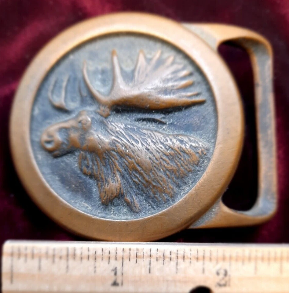 Hebilla de cinturón de latón macizo Moose Tech Ether Guild 1978 pátina antigua vintage Foto 3 de 4