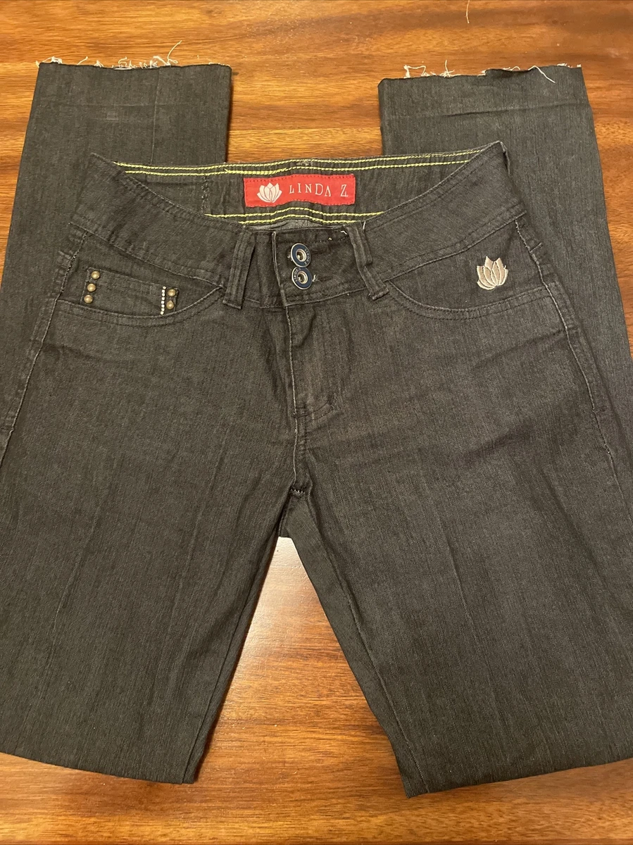 Linda Z Black Straight Jeans With Distressed Frayed Hem
