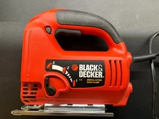 Black and Decker Orbital Jigsaw with Speed Control -  JS305 - Tested