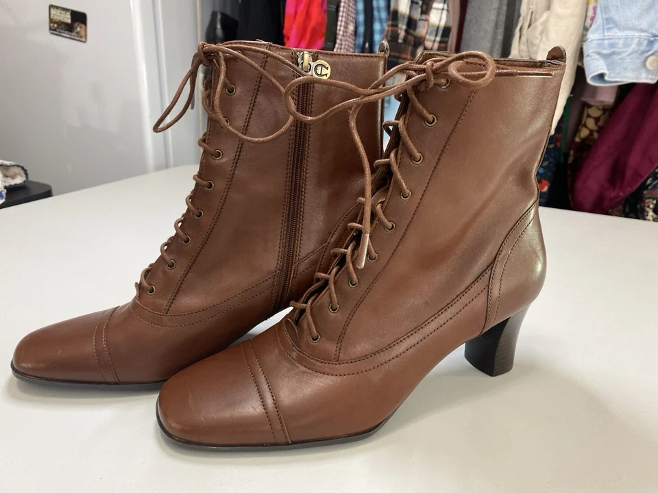 Botas Victorianas Etienne Aigner Mujer Talla 7.5 Renacimiento Festival Cuero Otoño Foto 4 de 4