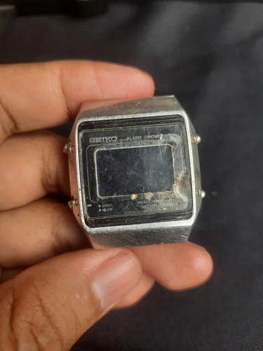 Vintage 1984 Seiko Men A914-5A39 Alarm Chronograph Quartz Digital Watch
