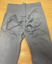 Halara Seamless Flow High Waisted SCRUNCHED Plain Leggings Size M GRAY NEW